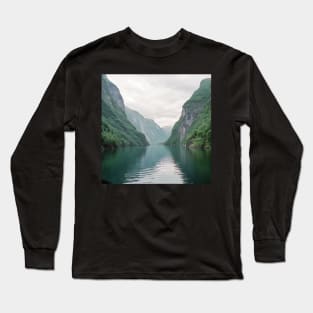 Geirangerfjord Long Sleeve T-Shirt